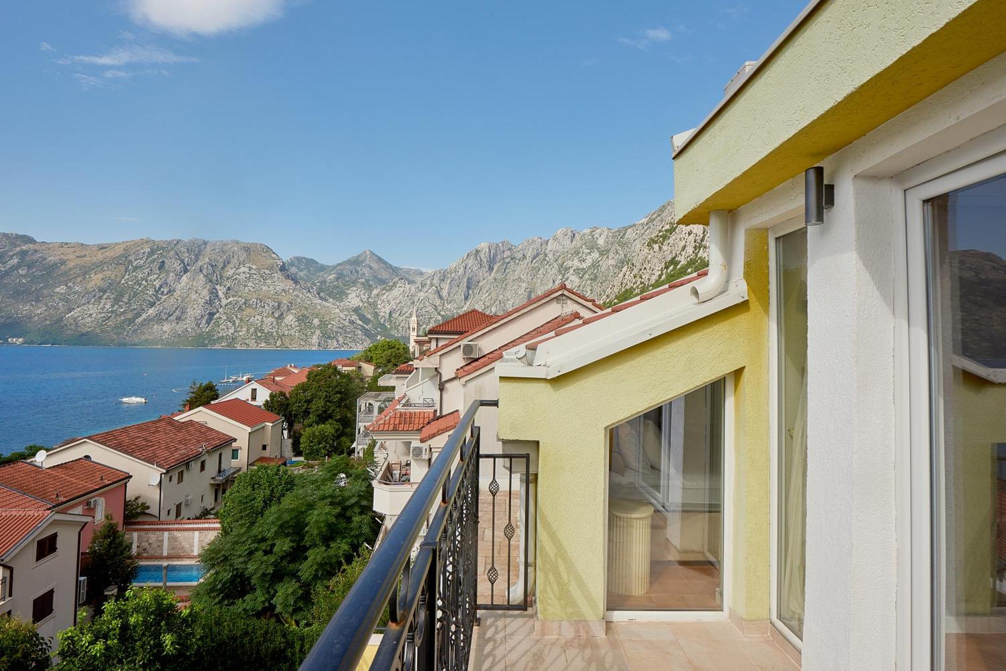 2Montenegro Mimoza Apartments Dobrota Luaran gambar