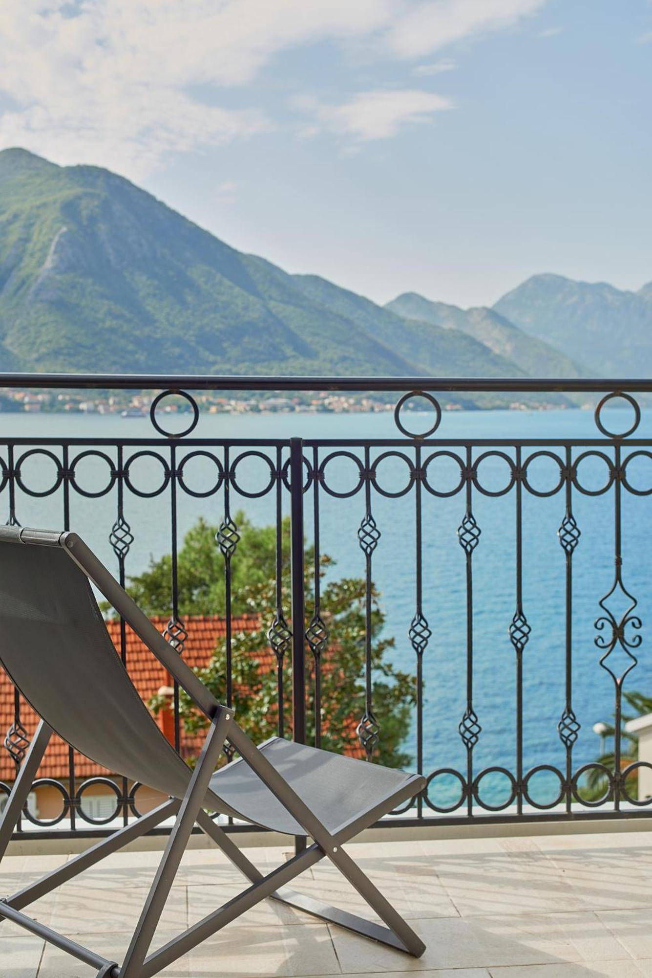 2Montenegro Mimoza Apartments Dobrota Luaran gambar