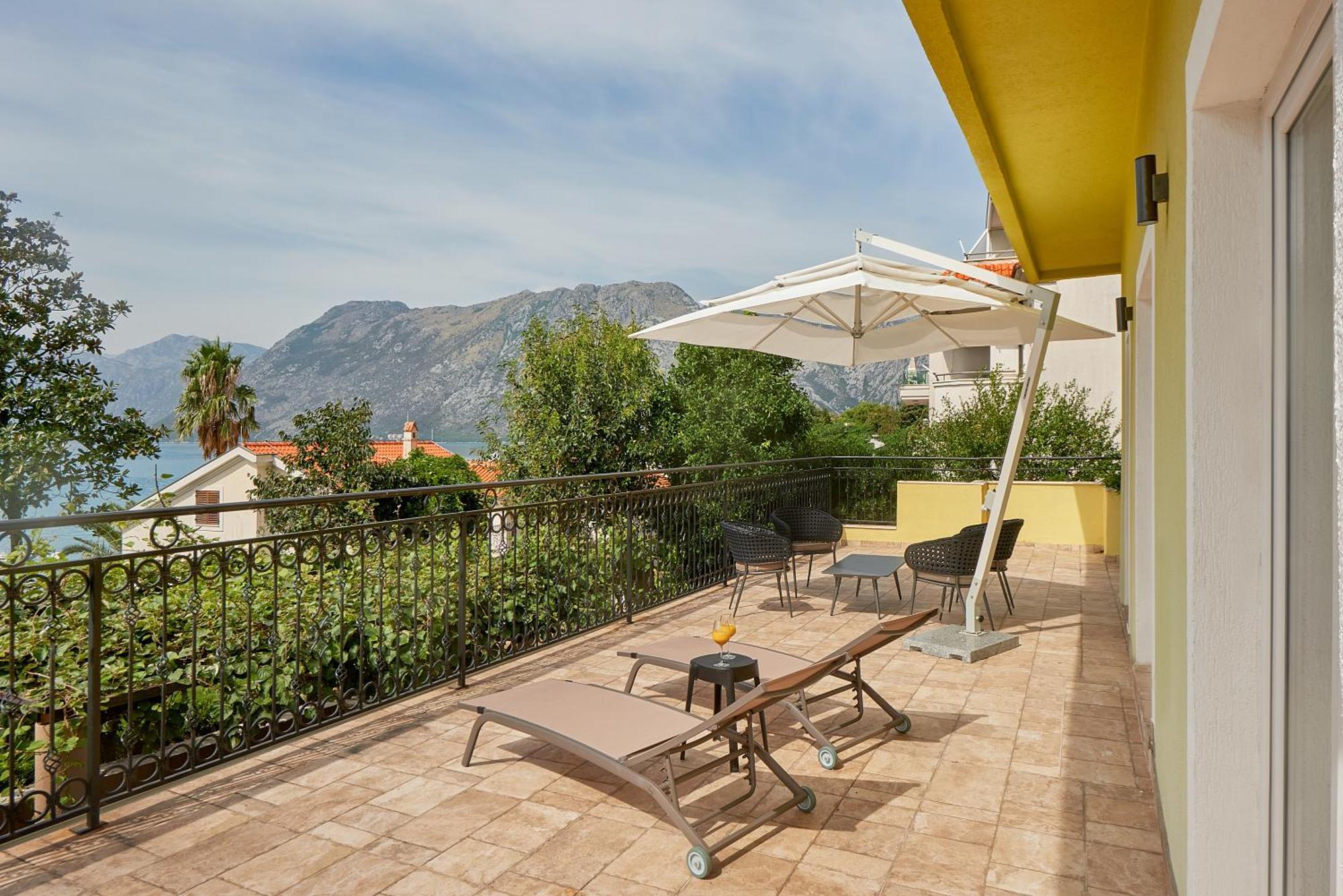 2Montenegro Mimoza Apartments Dobrota Luaran gambar
