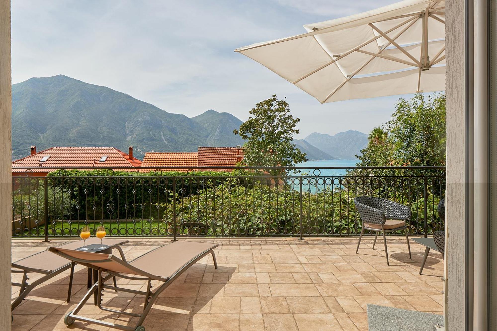 2Montenegro Mimoza Apartments Dobrota Luaran gambar